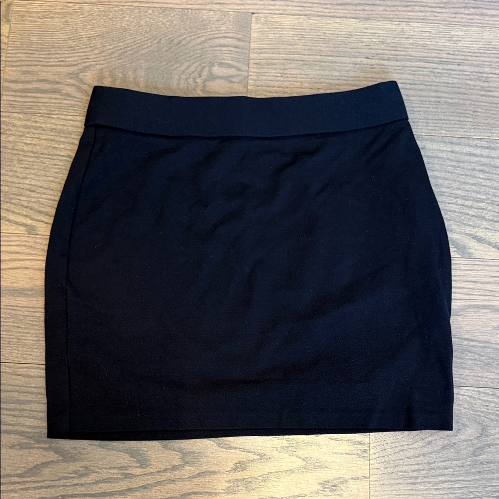 Women’s INC International Concepts Black Mini Skirt size 8 / medium